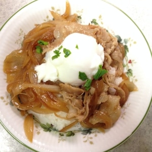 温玉のせ豚丼